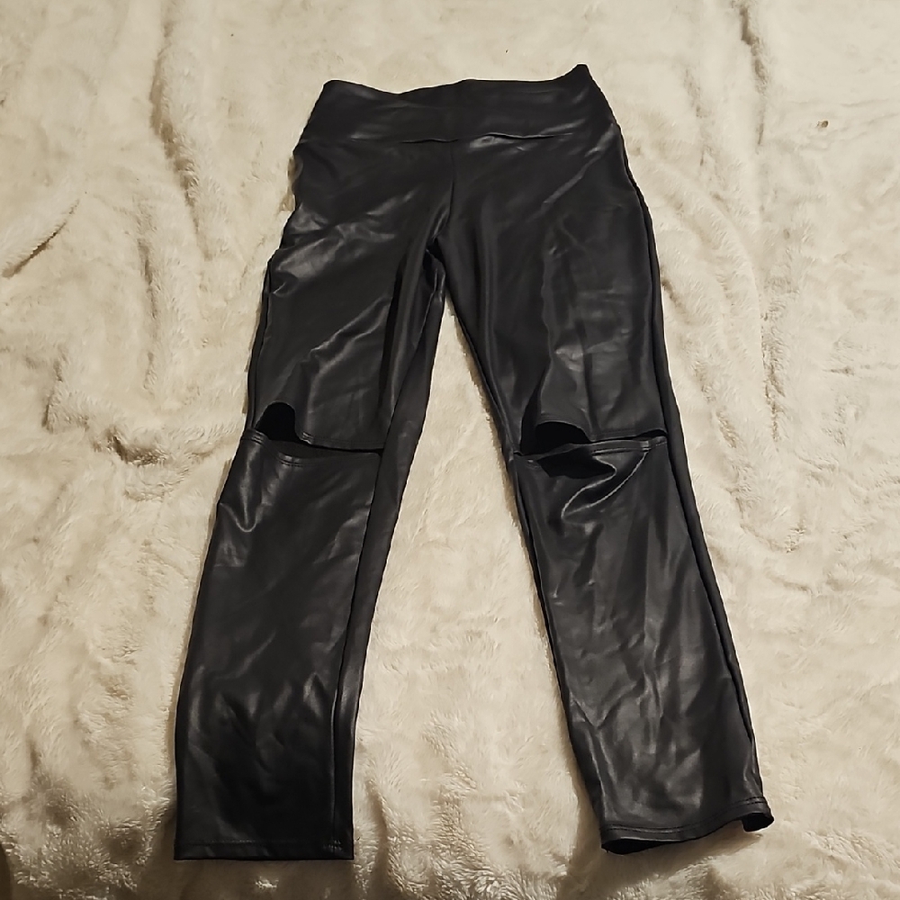 Faux Leather Knee-Slit Leggings - Black